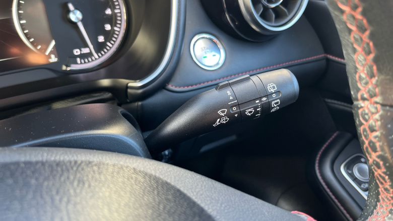 MG Hs 1.5 T-GDI Excite 5dr DCT Petrol Hatchback